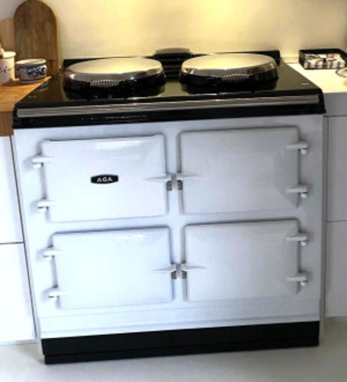 Een geplaatste AGA in de keuken van een klant