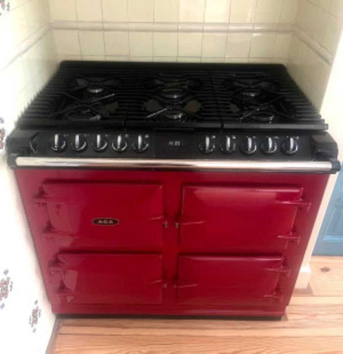 Een geplaatste AGA in de keuken van een klant
